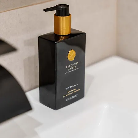 Townhouse Arcos Patio Pool Charming Appartement Marbella