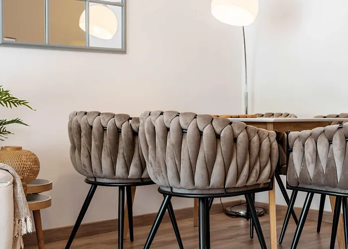 Townhouse Arcos Patio Pool Charming Apartment *